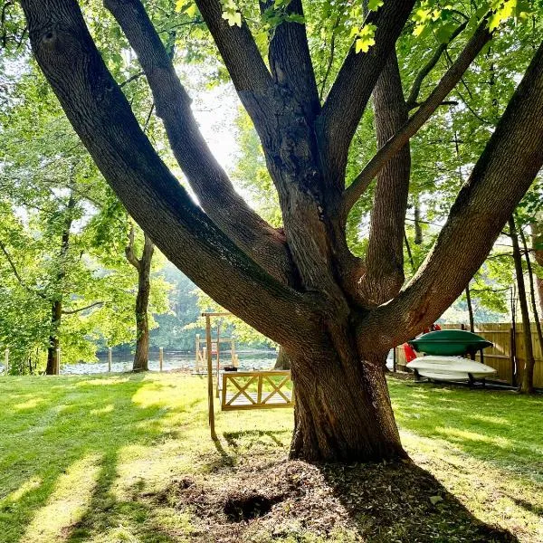 Family Lake House Waterfront，位于索格蒂斯的酒店