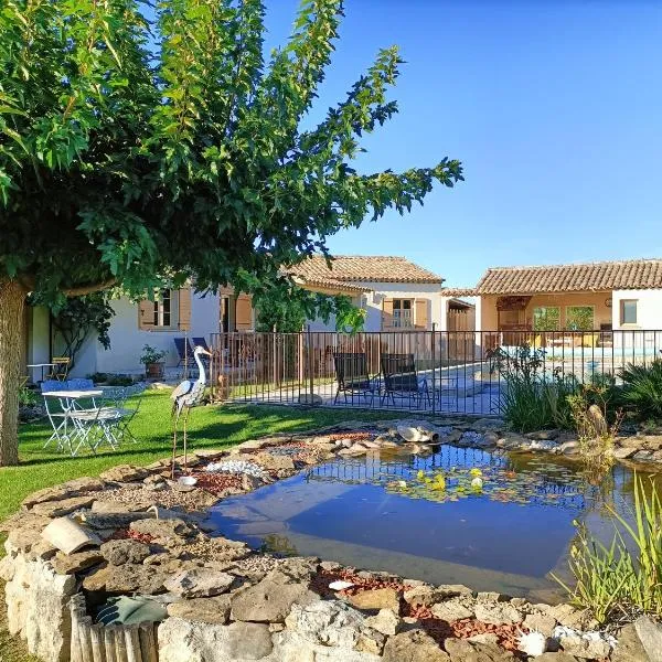 Le faré tchanqué chambre d'hôtes, parking gratuit sur place，位于卡瓦永的酒店