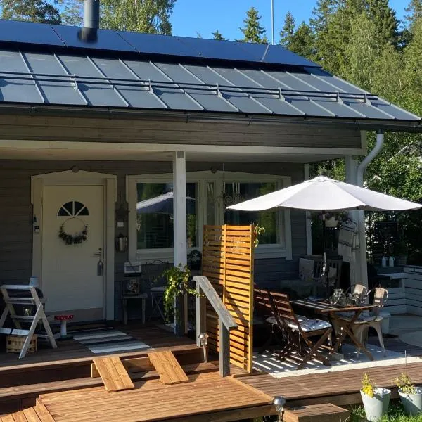 Guest House Marjala，位于科特卡的酒店