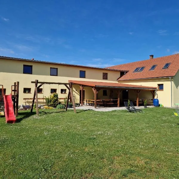 Penzion Kravín，位于Bošilec的酒店