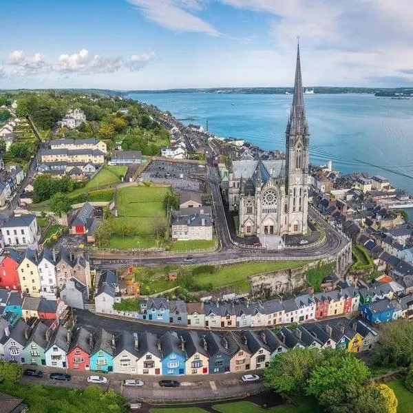 Seaview Flat Cobh，位于科芙的酒店