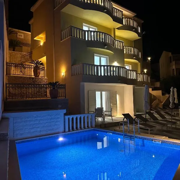 Apartments - Villa Sabrina，位于布雷拉的酒店