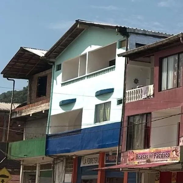 Edificio Agustin，位于巴亚索拉诺的酒店