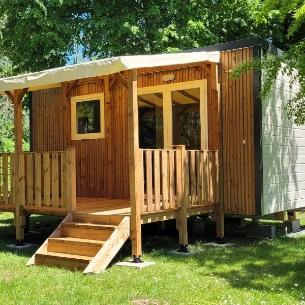 Camping Portes d'Ariège，位于帕米耶的酒店