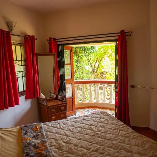 Benaulim Coastal Meadows, 1BHK, swimming pool, 2 min walking to beach，位于比纳里姆的酒店