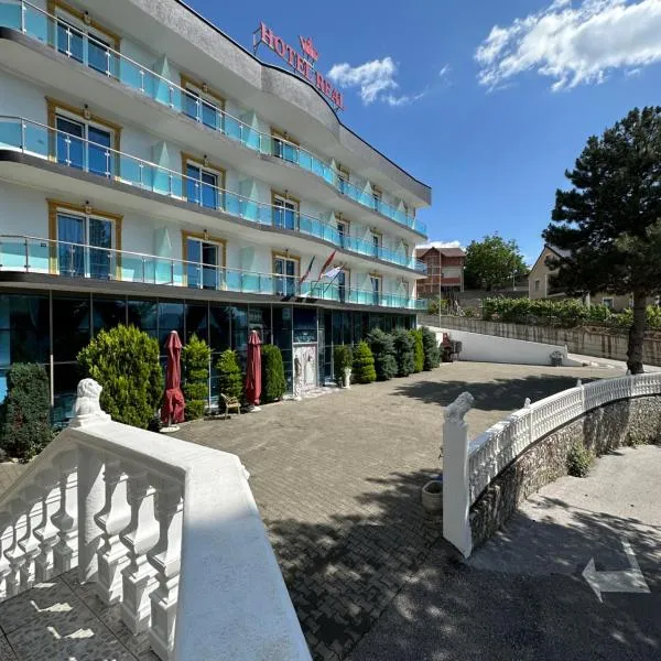Hotel Bar Restaurant Real，位于Bajram Curri的酒店