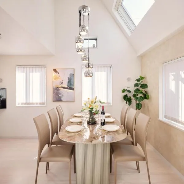 LUXU Urban Shinjuku - 1 Stop to Shinjuku, 3 Stop to Shibuya, Private House，位于东京的酒店