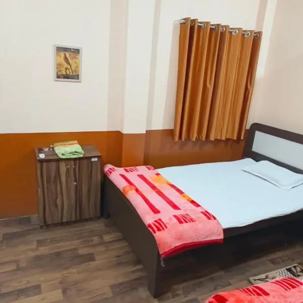 Swastik Guest House，位于穆扎夫法尔普尔的酒店
