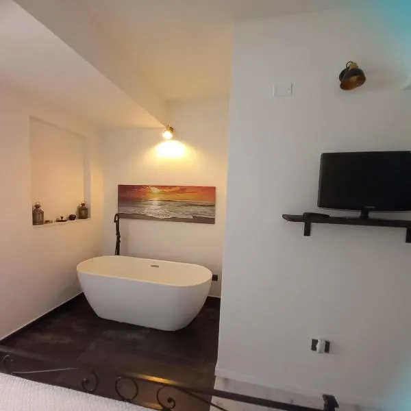 La Piccola Corte，位于托尔托利的酒店