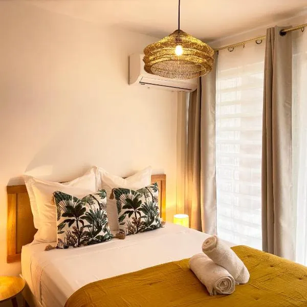 Bali à la ZAC Hibiscus - Terrasse，位于卡宴的酒店