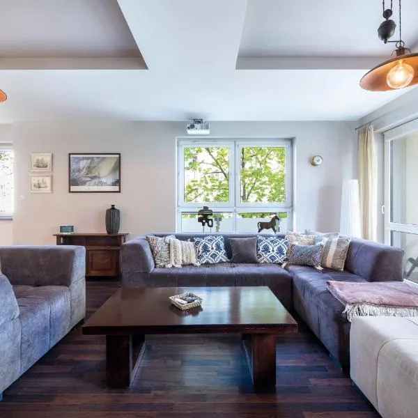 Baltic Breeze Lodge，位于格丁尼亚的酒店