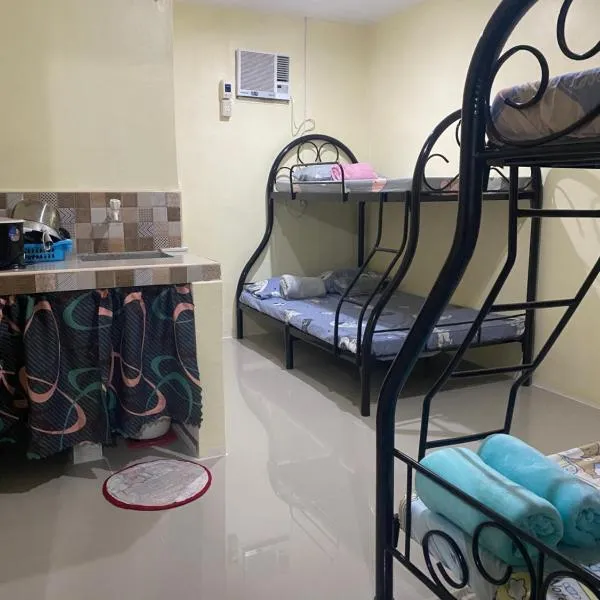 Leonisa Transient House，位于马里韦莱斯的酒店