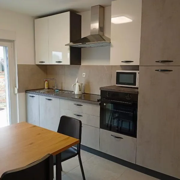 Palanka，位于锡萨克的酒店