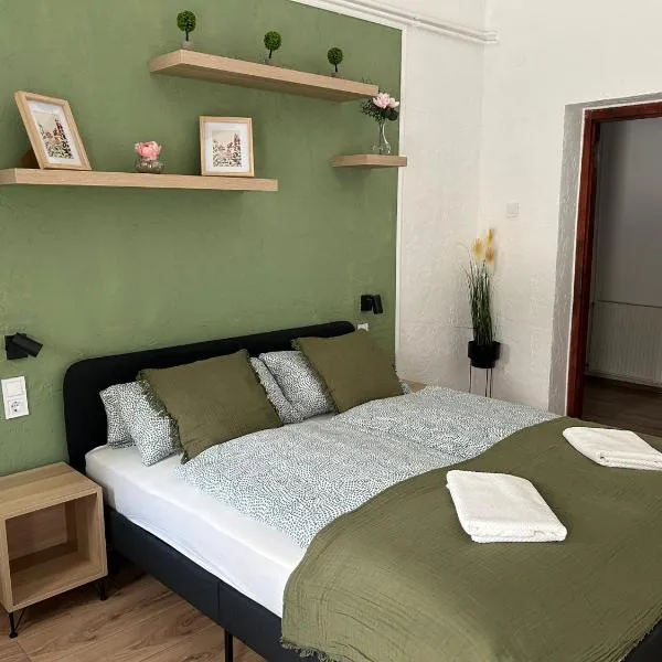 Balaton Bloom Vendégház，位于希欧福克的酒店