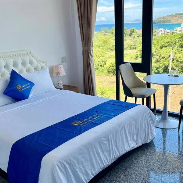 Gành Đá Đĩa Retreat Hotel，位于Tuy An的酒店