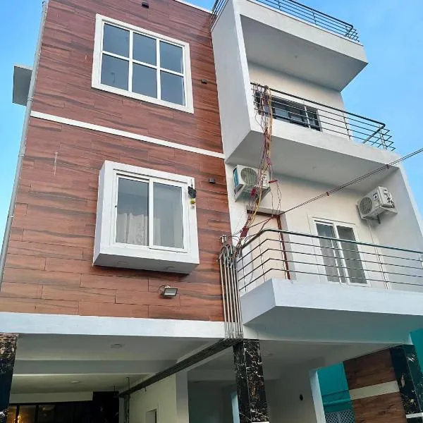 Sri Adhinath Residency，位于甘吉布勒姆的酒店