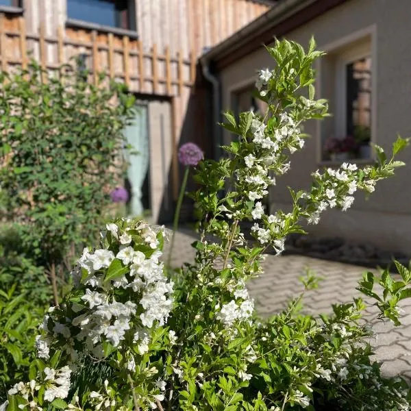 Kochstedter Wohnstuben - Wohnen mit Naturbaustoffen in der Bauhausstadt Dessau，位于德绍的酒店
