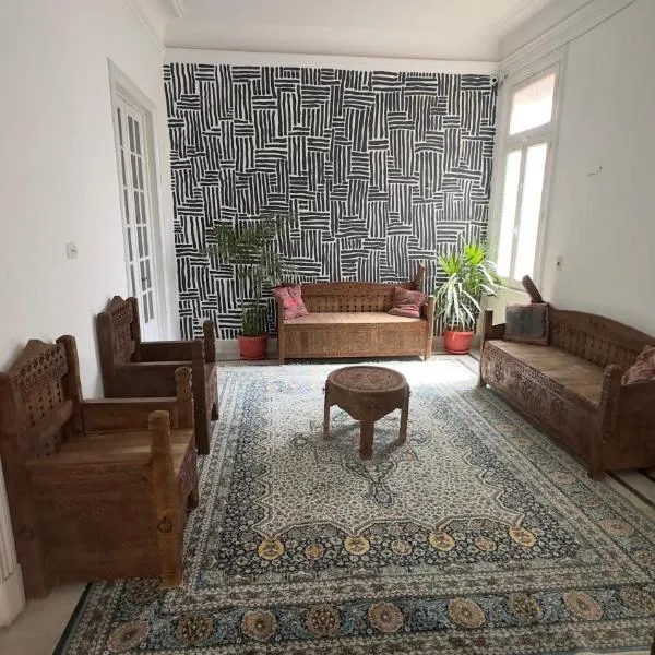 House of Dragon Private bedroom for men only Valar Morghulis，位于亚历山大的酒店