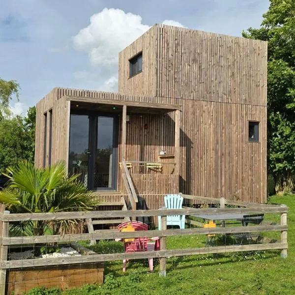 Agréable Tiny house à la campagne，位于Coulombs的酒店