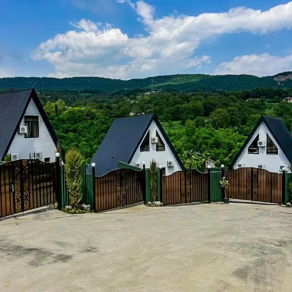 Guba Hillside Chalet，位于库巴的酒店
