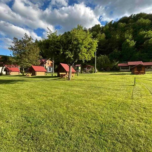 Camp &Apartmens Scepanovic，位于莫伊科瓦茨的酒店