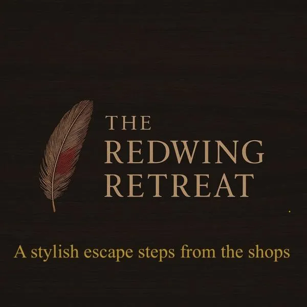 The Redwing Retreat Bicester Village Free Parking Whole House & Garden，位于比斯特的酒店