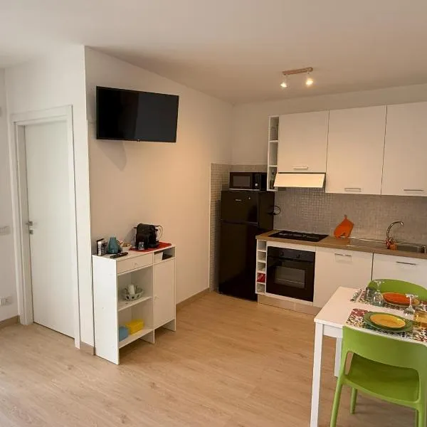 MarteNik Apartment, vicino San Raffaele e Milano，位于维莫德罗内的酒店