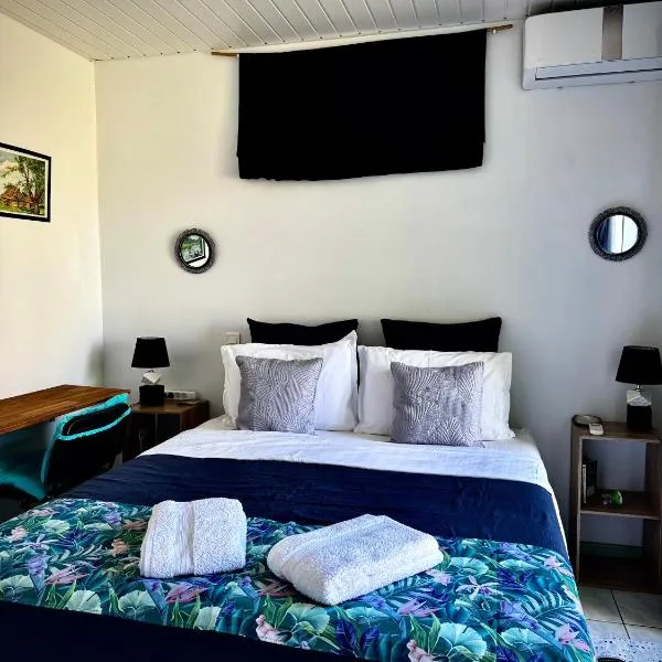 Le Refuge Tere-Rai - chambre，位于Tohautu的酒店