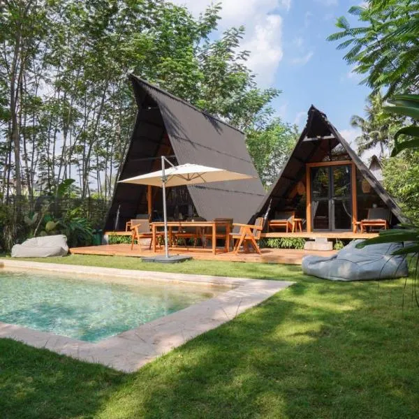 Villa Verde the garden，位于科贾扬的酒店