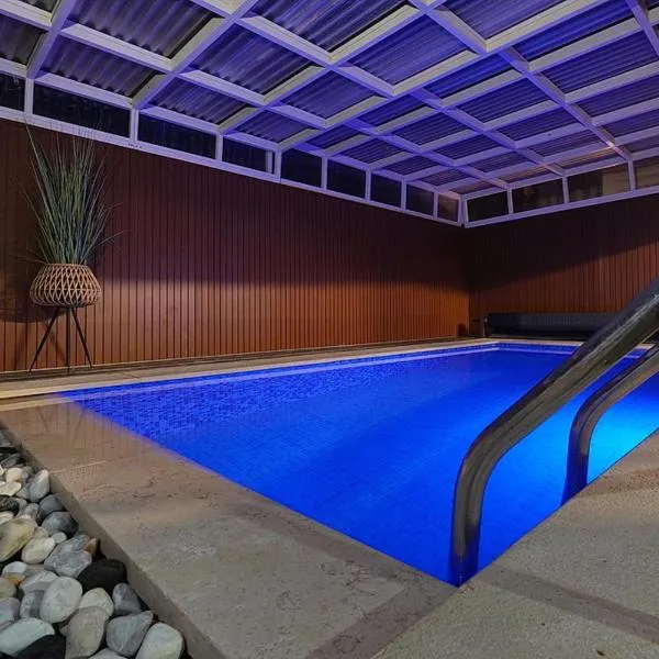 בקתה בשמורה，位于Shomera的酒店