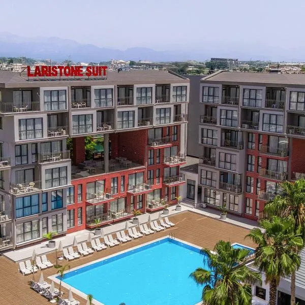 Laristone Suite Spa Hotel，位于拉瑞的酒店