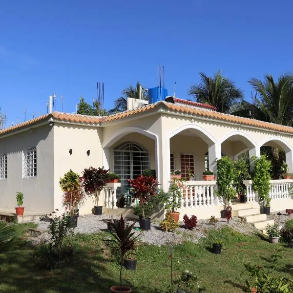 CasaMia RD B&B，位于里奥圣胡安的酒店