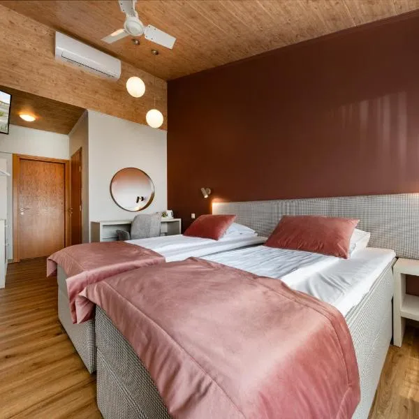 艾斯马尔斯酒店，位于克莱佩达的酒店