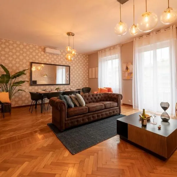 Luxury Center - Next to the Sea- Aria condizionata - Free Parking，位于拉帕洛的酒店