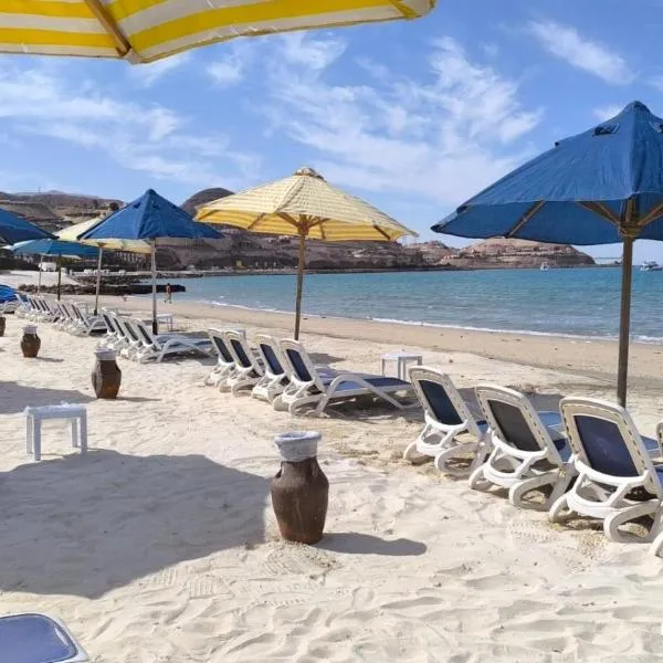 Porto Sokhna Heaven Hills Chalet Families ONLY，位于艾因苏赫纳的酒店
