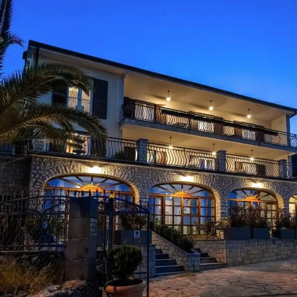 Villa Klarić - Bed & Breakfast，位于洛夫兰的酒店