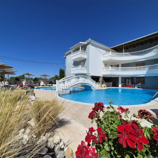 Vrachos Beach Hotel，位于维拉乔斯的酒店