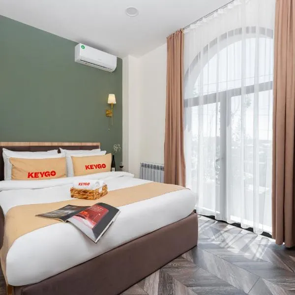 Hotel Estetico Boutique by KeyGo,位于埃里温的酒店