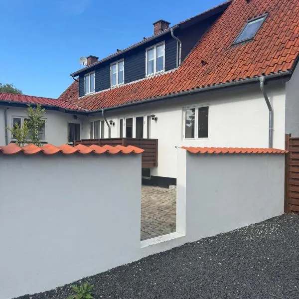 Bøtø strand feriehus 1，位于博托比的酒店