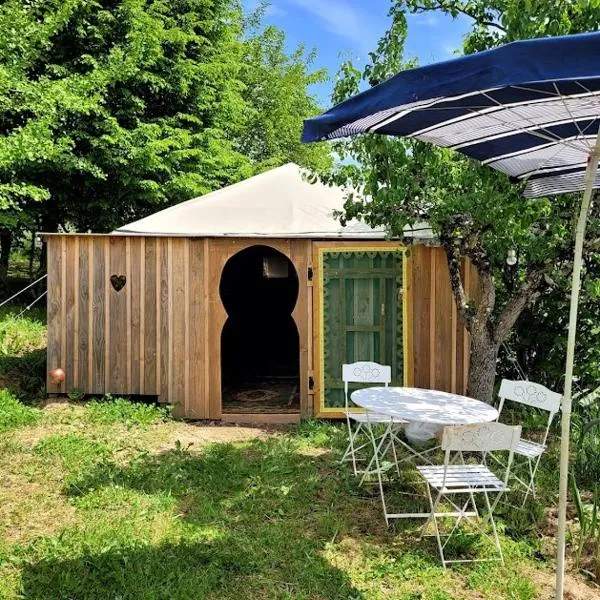 Tente-Cabane en Quercy，位于Planioles的酒店