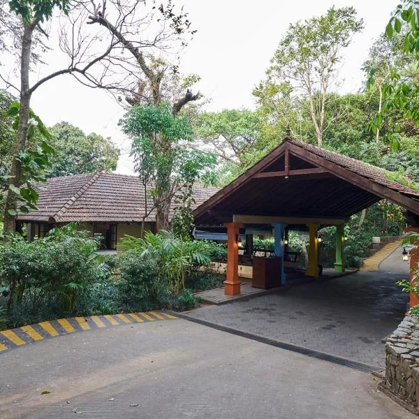 库格马迪凯里马辛德拉俱乐部酒店，位于Sampaji的酒店