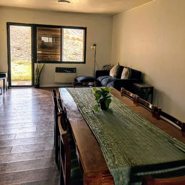Los penitentes, edificio juncal dpto 1，位于洛斯佩妮滕特斯的酒店