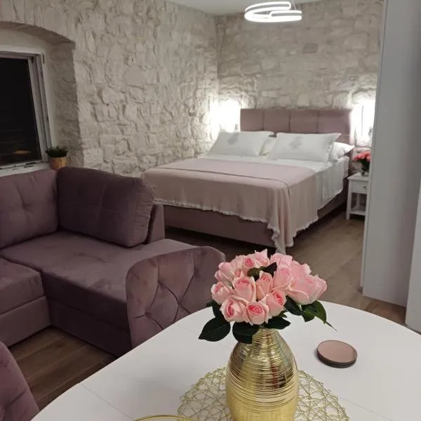 Garma，位于斯拉汀的酒店