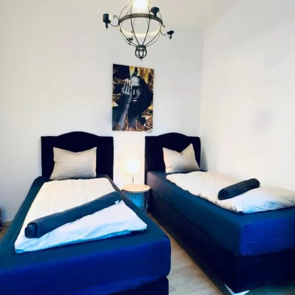 Lovely 2BR for 5P Peaceful & Central Stay，位于克洛斯特新堡的酒店