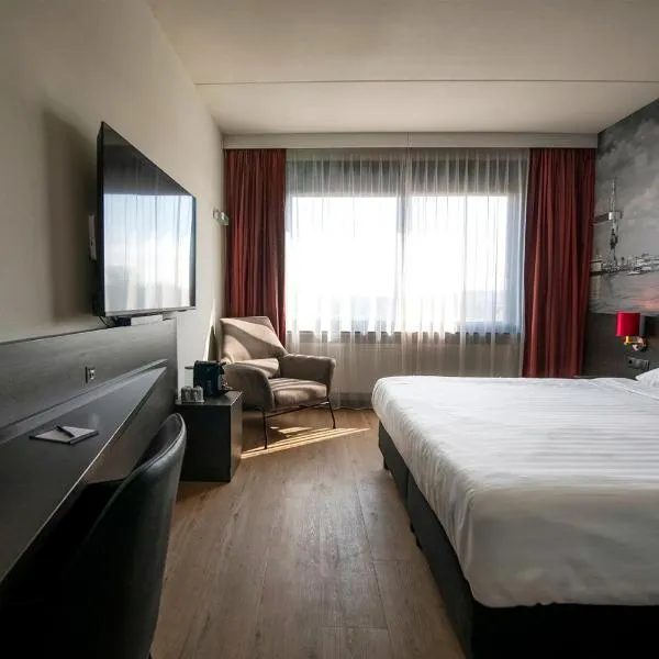 鹿特丹亚历山大堡垒酒店 ，位于鹿特丹的酒店