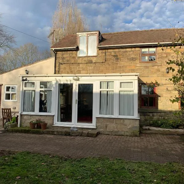 Springvale Farm Holiday Let，位于Wickersley的酒店