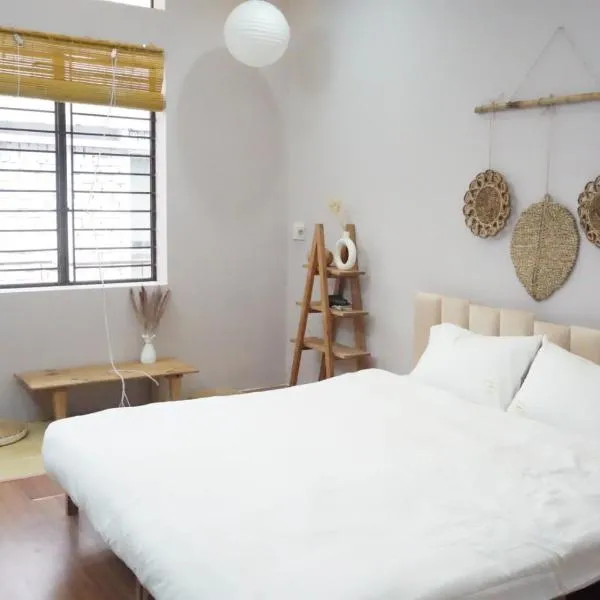 Mơ Màng Homestay，位于岘港的酒店