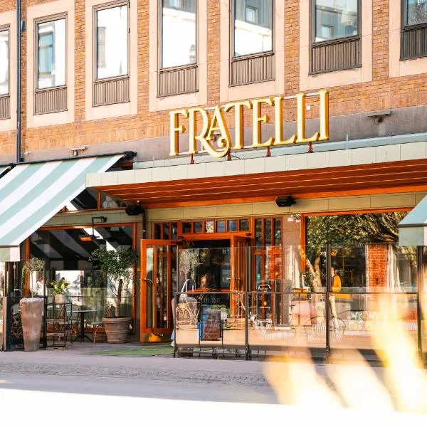 Hotel Fratelli，位于卡尔斯塔德的酒店