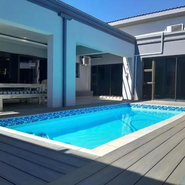 Pula Nala Lodge Bed & Breakfast，位于勒斯滕堡的酒店