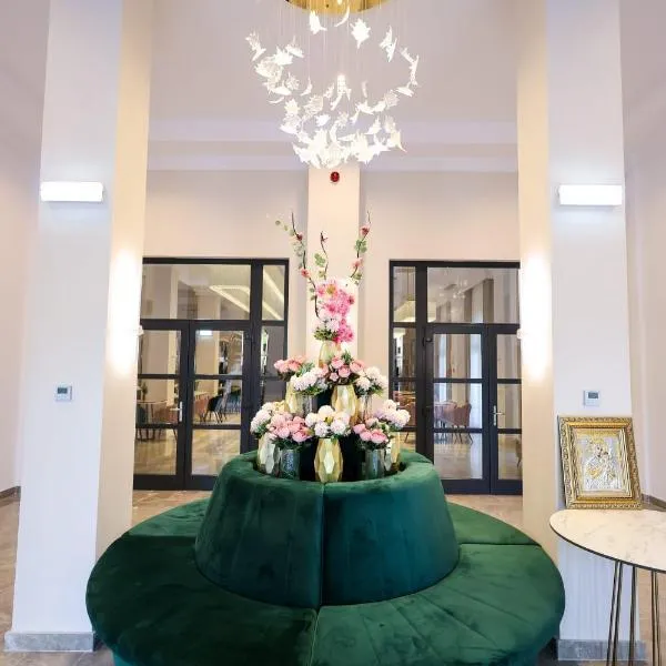 Hotel IMPERIAL Campulung，位于肯普隆格的酒店